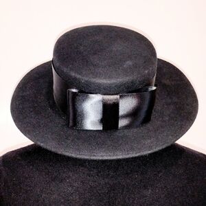 VINTAGE BLACK WOOL HAT